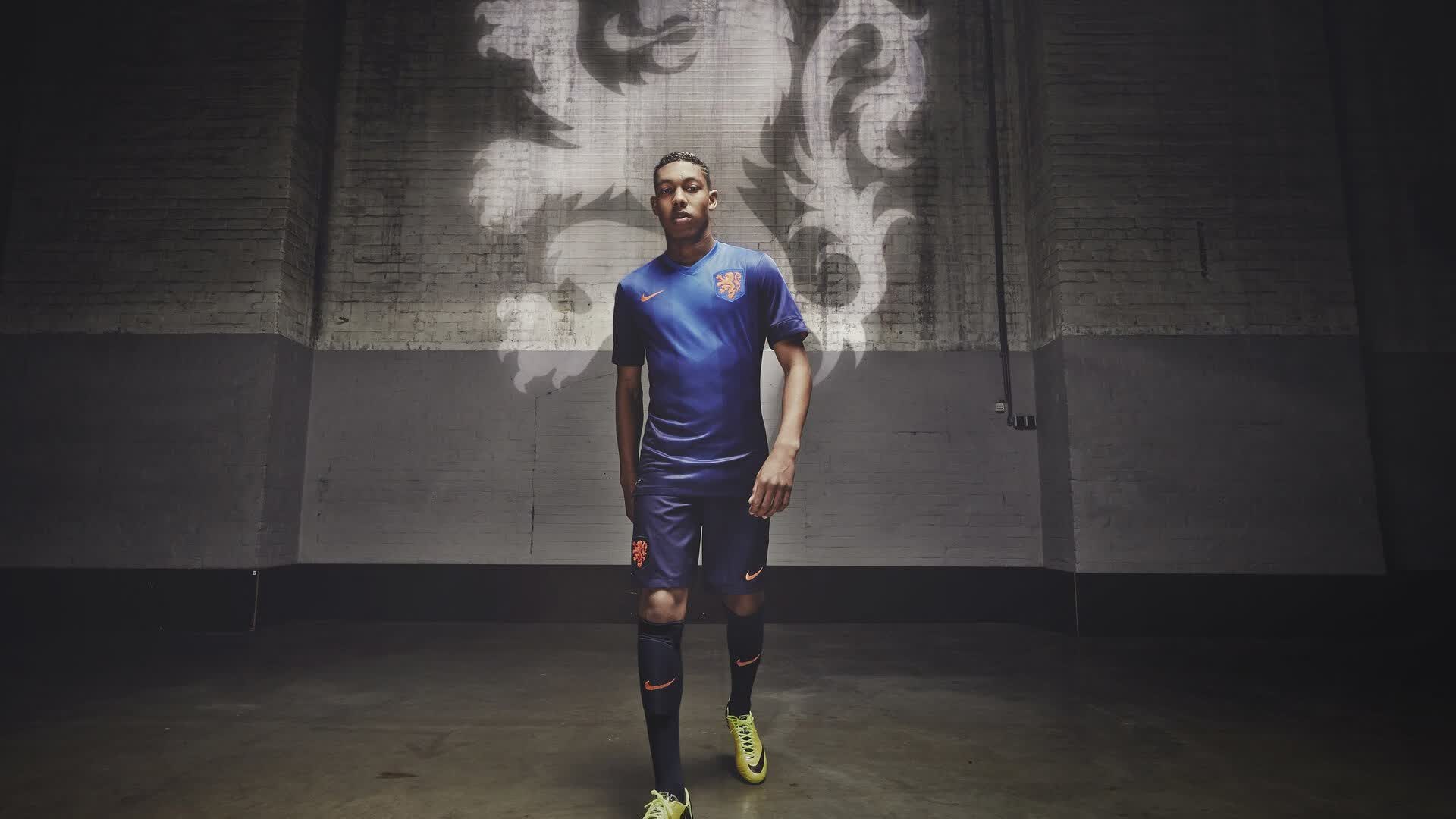 开云体育APP下载-世界杯C组爆大冷！捷克3-0碾压哥伦比亚，莱万多夫斯基成神